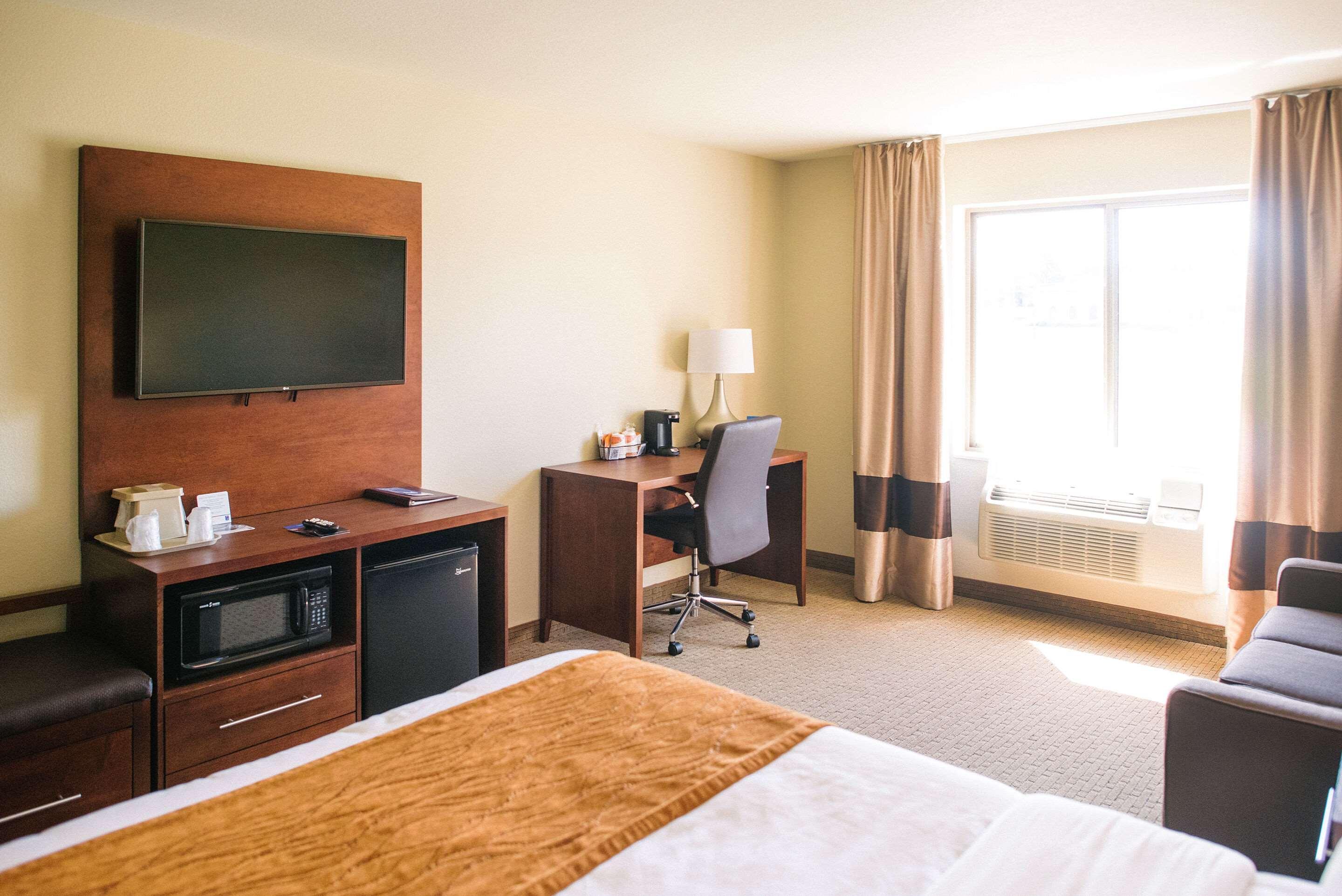 קאסטר Comfort Inn & Suites מראה חיצוני תמונה