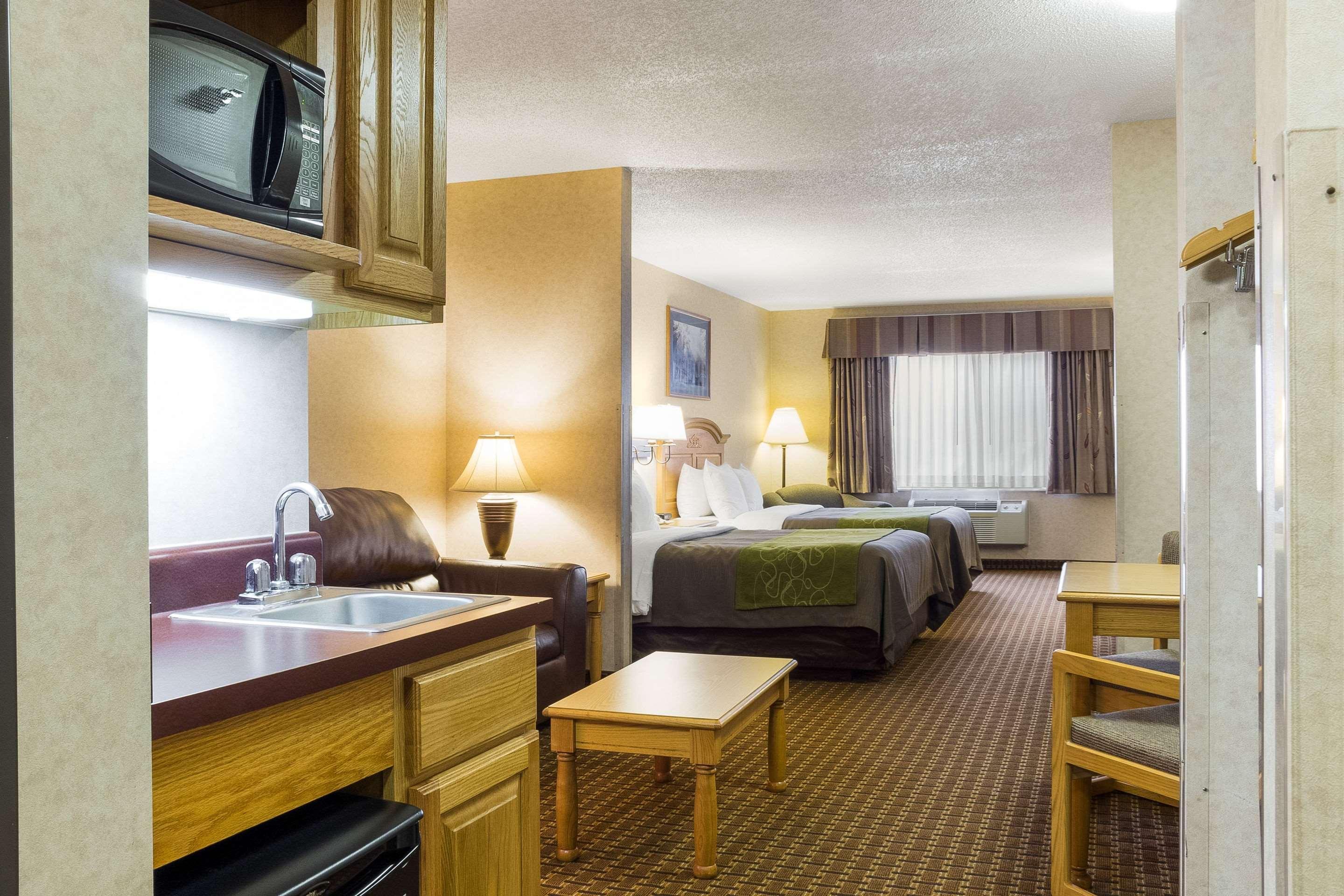 קאסטר Comfort Inn & Suites מראה חיצוני תמונה
