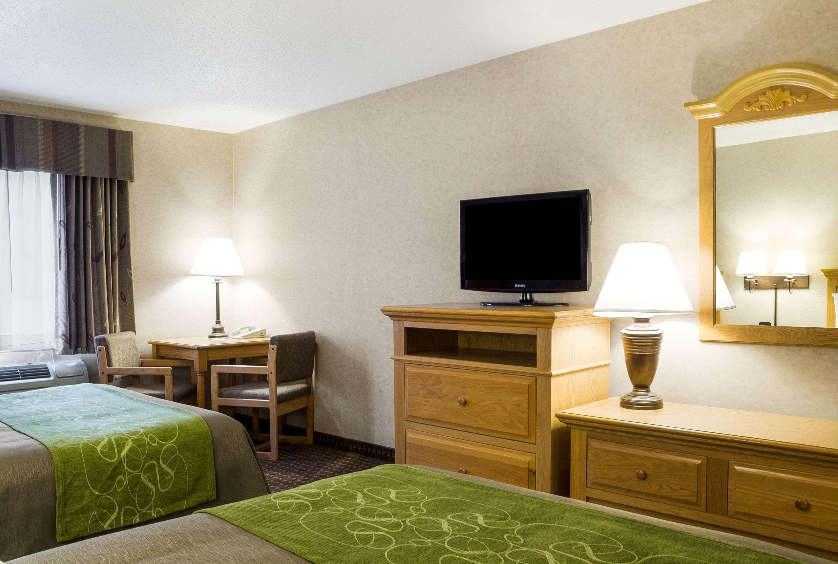 קאסטר Comfort Inn & Suites מראה חיצוני תמונה