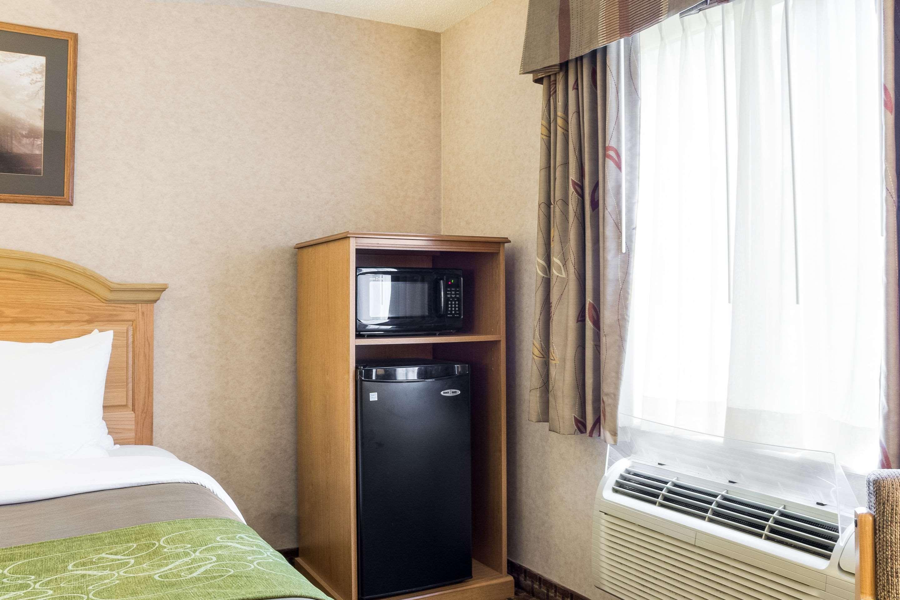 קאסטר Comfort Inn & Suites מראה חיצוני תמונה