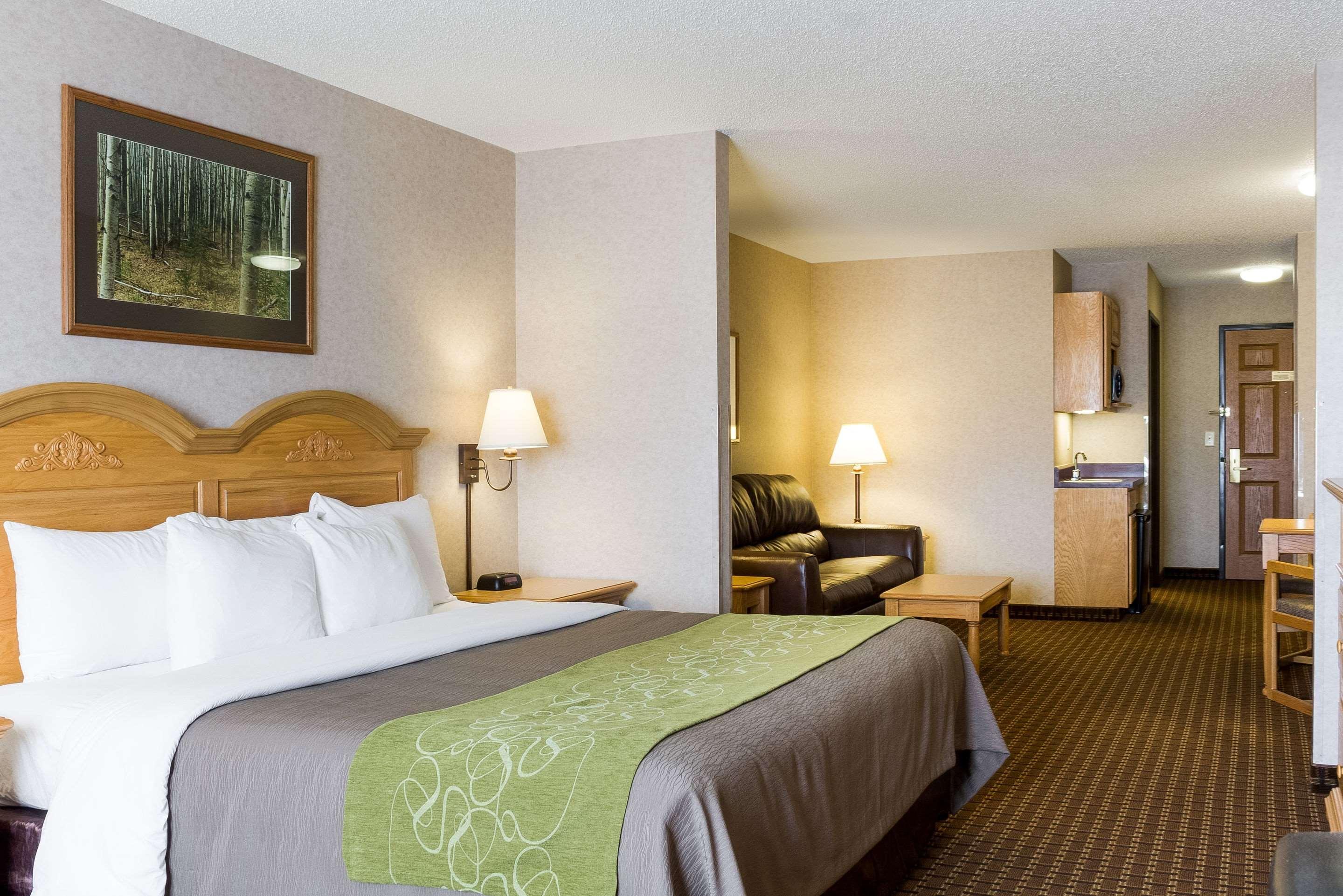 קאסטר Comfort Inn & Suites מראה חיצוני תמונה