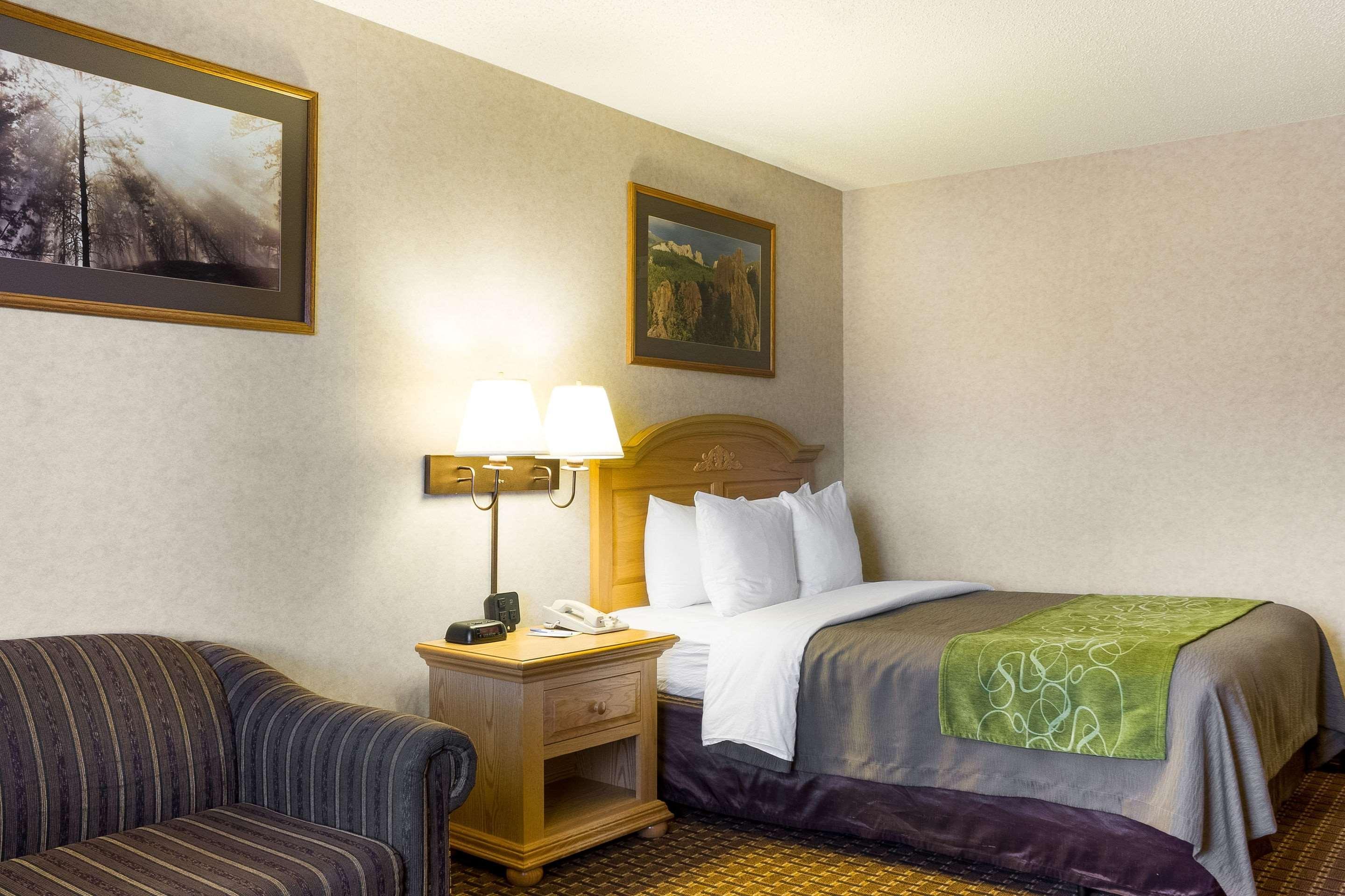 קאסטר Comfort Inn & Suites מראה חיצוני תמונה