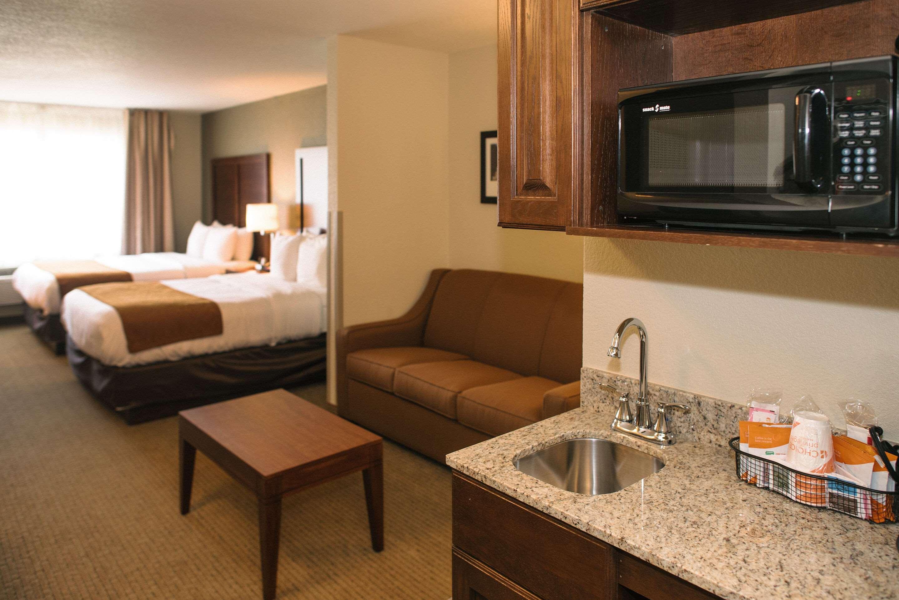 קאסטר Comfort Inn & Suites מראה חיצוני תמונה