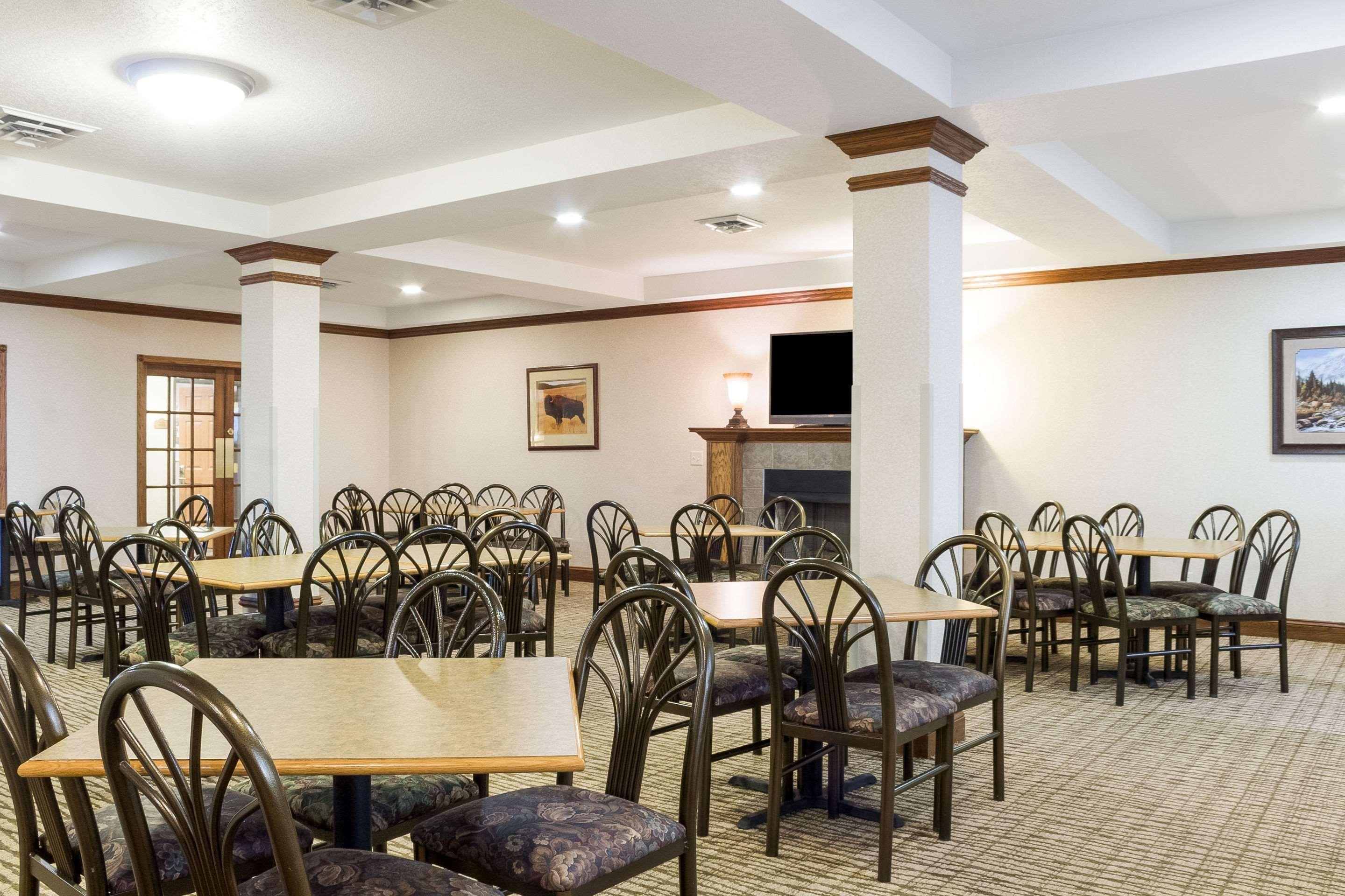 קאסטר Comfort Inn & Suites מראה חיצוני תמונה